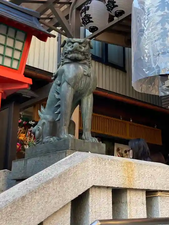 十番稲荷神社の狛犬