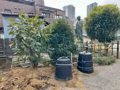 浄運寺の{uncategorized: "未分類", other: "その他", undefined: "問題あり", building: "その他建物", grave: "お墓", sacred_gate: "鳥居", guardian: "狛犬", statue: "像", buddha: "仏像", history: "歴史", nature: "自然", garden: "庭園", animal: "動物", pagoda: "塔", temizu: "手水舎", mountain_gate: "山門・神門", sanctuary: "本殿・本堂", subordinate: "末社・摂社", art: "芸術", scenery: "景色", jizo: "地蔵", ema: "絵馬", goshuin: "御朱印", omikuji: "おみくじ", items: "授与品その他", amulet: "お守り", goshuincho: "御朱印帳", eats: "食事", festival: "お祭り", votive_dance: "神楽", shichigosan: "七五三参", wedding: "結婚式", experience: "体験その他", initially: "初詣", around: "周辺", anti_infection: "感染症対策"}