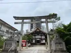 三輪神社の鳥居