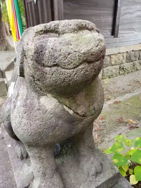 子安神社の狛犬