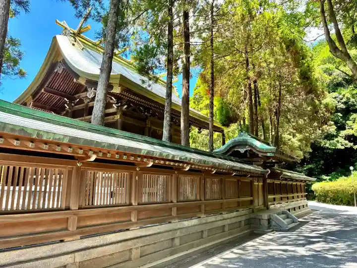 宮地嶽神社の{uncategorized: "未分類", other: "その他", undefined: "問題あり", building: "その他建物", grave: "お墓", sacred_gate: "鳥居", guardian: "狛犬", statue: "像", buddha: "仏像", history: "歴史", nature: "自然", garden: "庭園", animal: "動物", pagoda: "塔", temizu: "手水舎", mountain_gate: "山門・神門", sanctuary: "本殿・本堂", subordinate: "末社・摂社", art: "芸術", scenery: "景色", jizo: "地蔵", ema: "絵馬", goshuin: "御朱印", omikuji: "おみくじ", items: "授与品その他", amulet: "お守り", goshuincho: "御朱印帳", eats: "食事", festival: "お祭り", votive_dance: "神楽", shichigosan: "七五三参", wedding: "結婚式", experience: "体験その他", initially: "初詣", around: "周辺", anti_infection: "感染症対策"}