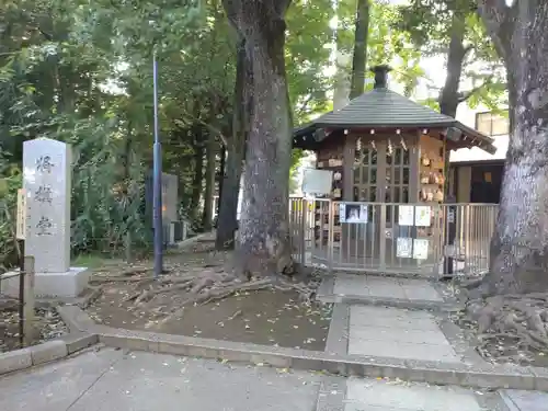 鳩森八幡神社の末社