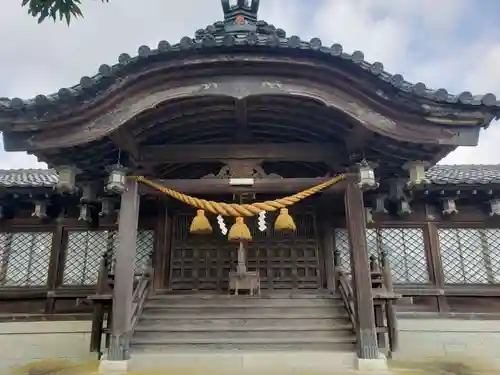 水戸田稲荷神社の本殿