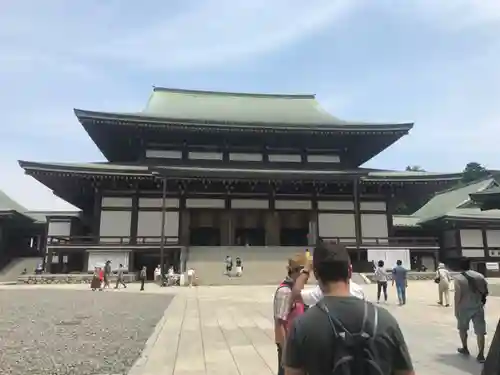 成田山新勝寺の本殿・本堂