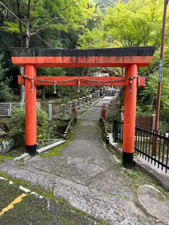 満願滝弁財天(大阪府)