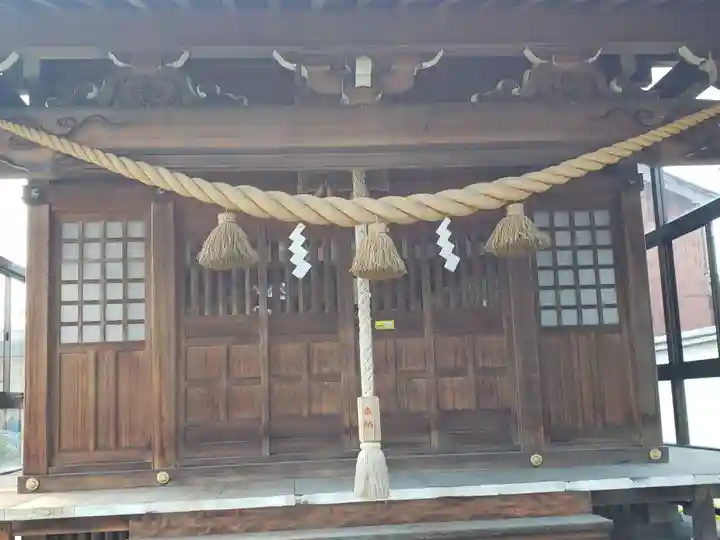 大坪神社の本殿・本堂