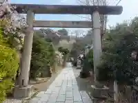 五所神社の{uncategorized: "未分類", other: "その他", undefined: "問題あり", building: "その他建物", grave: "お墓", sacred_gate: "鳥居", guardian: "狛犬", statue: "像", buddha: "仏像", history: "歴史", nature: "自然", garden: "庭園", animal: "動物", pagoda: "塔", temizu: "手水舎", mountain_gate: "山門・神門", sanctuary: "本殿・本堂", subordinate: "末社・摂社", art: "芸術", scenery: "景色", jizo: "地蔵", ema: "絵馬", goshuin: "御朱印", omikuji: "おみくじ", items: "授与品その他", amulet: "お守り", goshuincho: "御朱印帳", eats: "食事", festival: "お祭り", votive_dance: "神楽", shichigosan: "七五三参", wedding: "結婚式", experience: "体験その他", initially: "初詣", around: "周辺", anti_infection: "感染症対策"}