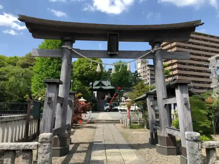鹿島神社の{uncategorized: "未分類", other: "その他", undefined: "問題あり", building: "その他建物", grave: "お墓", sacred_gate: "鳥居", guardian: "狛犬", statue: "像", buddha: "仏像", history: "歴史", nature: "自然", garden: "庭園", animal: "動物", pagoda: "塔", temizu: "手水舎", mountain_gate: "山門・神門", sanctuary: "本殿・本堂", subordinate: "末社・摂社", art: "芸術", scenery: "景色", jizo: "地蔵", ema: "絵馬", goshuin: "御朱印", omikuji: "おみくじ", items: "授与品その他", amulet: "お守り", goshuincho: "御朱印帳", eats: "食事", festival: "お祭り", votive_dance: "神楽", shichigosan: "七五三参", wedding: "結婚式", experience: "体験その他", initially: "初詣", around: "周辺", anti_infection: "感染症対策"}