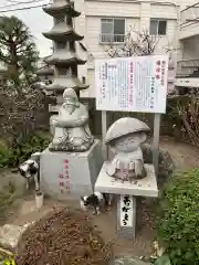 正法院の像