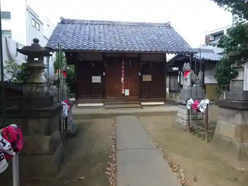 出世稲荷神社の本殿