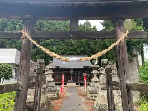 八幡神社の鳥居