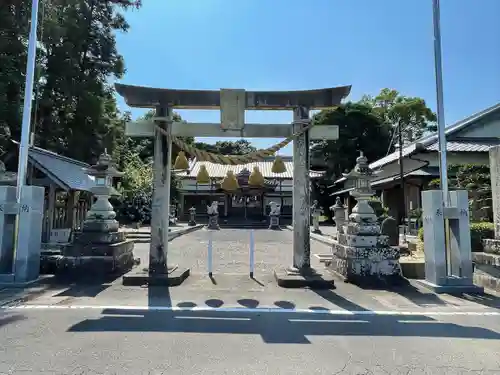 三宅神社の鳥居