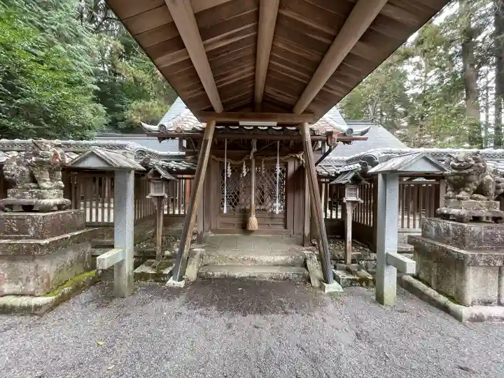 川田神社の{uncategorized: "未分類", other: "その他", undefined: "問題あり", building: "その他建物", grave: "お墓", sacred_gate: "鳥居", guardian: "狛犬", statue: "像", buddha: "仏像", history: "歴史", nature: "自然", garden: "庭園", animal: "動物", pagoda: "塔", temizu: "手水舎", mountain_gate: "山門・神門", sanctuary: "本殿・本堂", subordinate: "末社・摂社", art: "芸術", scenery: "景色", jizo: "地蔵", ema: "絵馬", goshuin: "御朱印", omikuji: "おみくじ", items: "授与品その他", amulet: "お守り", goshuincho: "御朱印帳", eats: "食事", festival: "お祭り", votive_dance: "神楽", shichigosan: "七五三参", wedding: "結婚式", experience: "体験その他", initially: "初詣", around: "周辺", anti_infection: "感染症対策"}