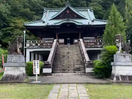 貞照寺の本殿・本堂
