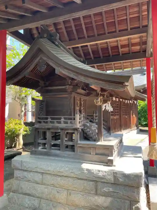 大戸神社の{uncategorized: "未分類", other: "その他", undefined: "問題あり", building: "その他建物", grave: "お墓", sacred_gate: "鳥居", guardian: "狛犬", statue: "像", buddha: "仏像", history: "歴史", nature: "自然", garden: "庭園", animal: "動物", pagoda: "塔", temizu: "手水舎", mountain_gate: "山門・神門", sanctuary: "本殿・本堂", subordinate: "末社・摂社", art: "芸術", scenery: "景色", jizo: "地蔵", ema: "絵馬", goshuin: "御朱印", omikuji: "おみくじ", items: "授与品その他", amulet: "お守り", goshuincho: "御朱印帳", eats: "食事", festival: "お祭り", votive_dance: "神楽", shichigosan: "七五三参", wedding: "結婚式", experience: "体験その他", initially: "初詣", around: "周辺", anti_infection: "感染症対策"}