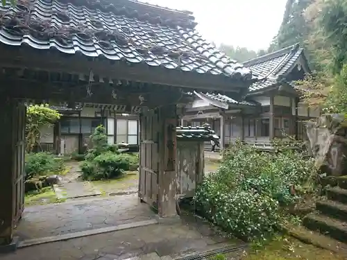 須波阿湏疑神社の山門