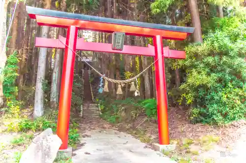 諏訪神社の鳥居