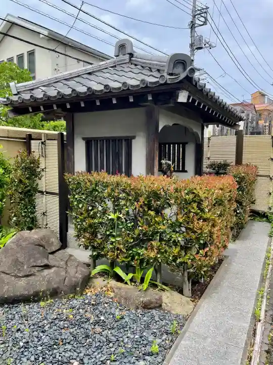 地蔵寺の{uncategorized: "未分類", other: "その他", undefined: "問題あり", building: "その他建物", grave: "お墓", sacred_gate: "鳥居", guardian: "狛犬", statue: "像", buddha: "仏像", history: "歴史", nature: "自然", garden: "庭園", animal: "動物", pagoda: "塔", temizu: "手水舎", mountain_gate: "山門・神門", sanctuary: "本殿・本堂", subordinate: "末社・摂社", art: "芸術", scenery: "景色", jizo: "地蔵", ema: "絵馬", goshuin: "御朱印", omikuji: "おみくじ", items: "授与品その他", amulet: "お守り", goshuincho: "御朱印帳", eats: "食事", festival: "お祭り", votive_dance: "神楽", shichigosan: "七五三参", wedding: "結婚式", experience: "体験その他", initially: "初詣", around: "周辺", anti_infection: "感染症対策"}