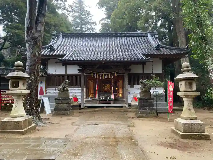 日吉神社の{uncategorized: "未分類", other: "その他", undefined: "問題あり", building: "その他建物", grave: "お墓", sacred_gate: "鳥居", guardian: "狛犬", statue: "像", buddha: "仏像", history: "歴史", nature: "自然", garden: "庭園", animal: "動物", pagoda: "塔", temizu: "手水舎", mountain_gate: "山門・神門", sanctuary: "本殿・本堂", subordinate: "末社・摂社", art: "芸術", scenery: "景色", jizo: "地蔵", ema: "絵馬", goshuin: "御朱印", omikuji: "おみくじ", items: "授与品その他", amulet: "お守り", goshuincho: "御朱印帳", eats: "食事", festival: "お祭り", votive_dance: "神楽", shichigosan: "七五三参", wedding: "結婚式", experience: "体験その他", initially: "初詣", around: "周辺", anti_infection: "感染症対策"}