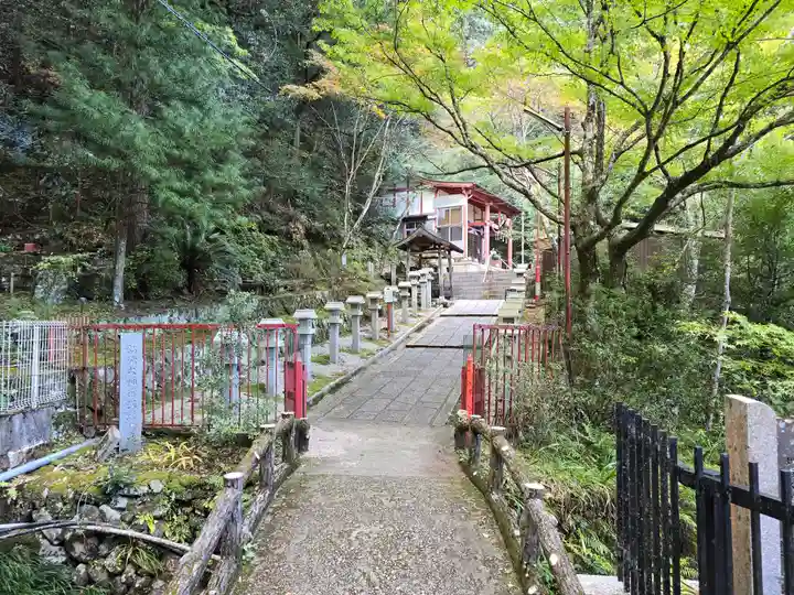 満願滝弁財天(大阪府)