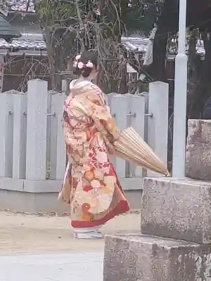 佐太神社(佐太天神宮)の{uncategorized: "未分類", other: "その他", undefined: "問題あり", building: "その他建物", grave: "お墓", sacred_gate: "鳥居", guardian: "狛犬", statue: "像", buddha: "仏像", history: "歴史", nature: "自然", garden: "庭園", animal: "動物", pagoda: "塔", temizu: "手水舎", mountain_gate: "山門・神門", sanctuary: "本殿・本堂", subordinate: "末社・摂社", art: "芸術", scenery: "景色", jizo: "地蔵", ema: "絵馬", goshuin: "御朱印", omikuji: "おみくじ", items: "授与品その他", amulet: "お守り", goshuincho: "御朱印帳", eats: "食事", festival: "お祭り", votive_dance: "神楽", shichigosan: "七五三参", wedding: "結婚式", experience: "体験その他", initially: "初詣", around: "周辺", anti_infection: "感染症対策"}