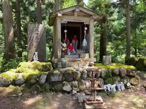 八海山尊神社の地蔵