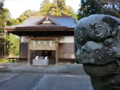 蛟蝄神社奥の宮の狛犬