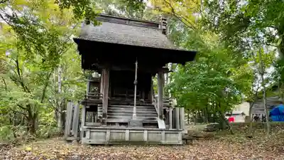 旧信濃神社の本殿・本堂