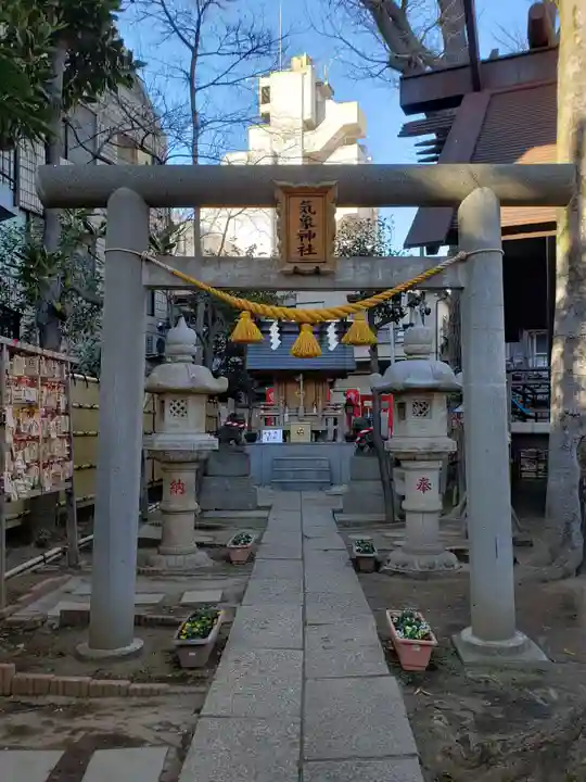 高円寺氷川神社の鳥居