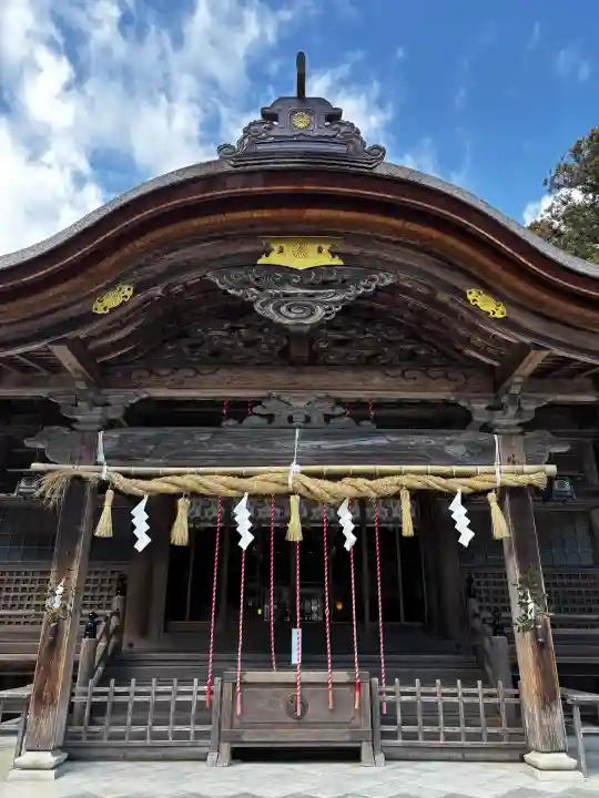 小國神社の{uncategorized: "未分類", other: "その他", undefined: "問題あり", building: "その他建物", grave: "お墓", sacred_gate: "鳥居", guardian: "狛犬", statue: "像", buddha: "仏像", history: "歴史", nature: "自然", garden: "庭園", animal: "動物", pagoda: "塔", temizu: "手水舎", mountain_gate: "山門・神門", sanctuary: "本殿・本堂", subordinate: "末社・摂社", art: "芸術", scenery: "景色", jizo: "地蔵", ema: "絵馬", goshuin: "御朱印", omikuji: "おみくじ", items: "授与品その他", amulet: "お守り", goshuincho: "御朱印帳", eats: "食事", festival: "お祭り", votive_dance: "神楽", shichigosan: "七五三参", wedding: "結婚式", experience: "体験その他", initially: "初詣", around: "周辺", anti_infection: "感染症対策"}