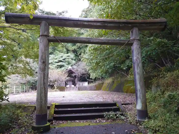 山神社(嘉多山町)の鳥居