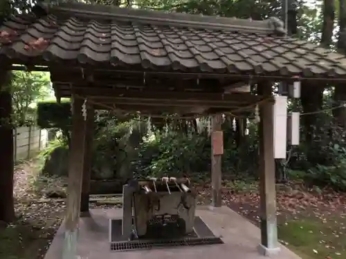 青海神社の手水舎