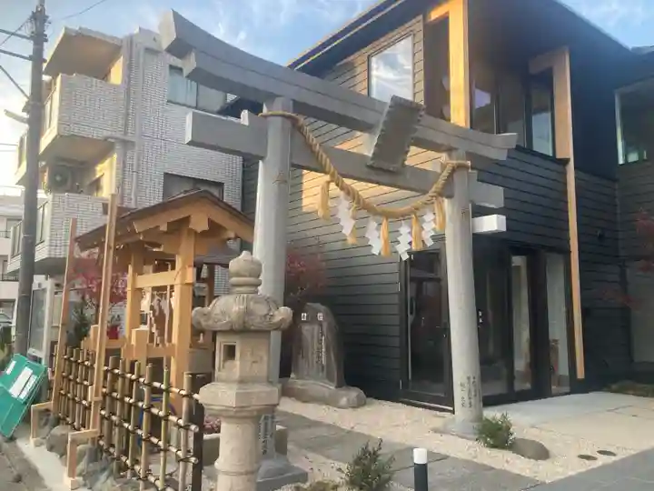 山蒼稲荷神社(神奈川県)