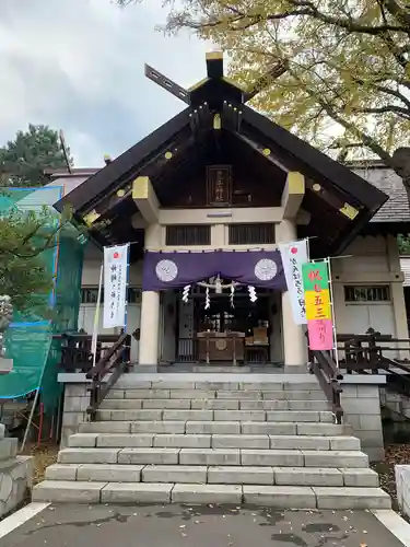 豊平神社の本殿