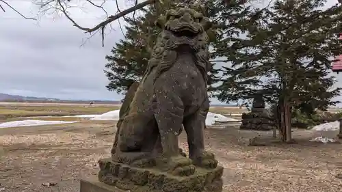 下メム神社の狛犬