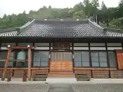 長泉院の本殿