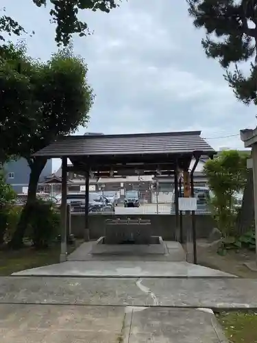 角神社の手水舎