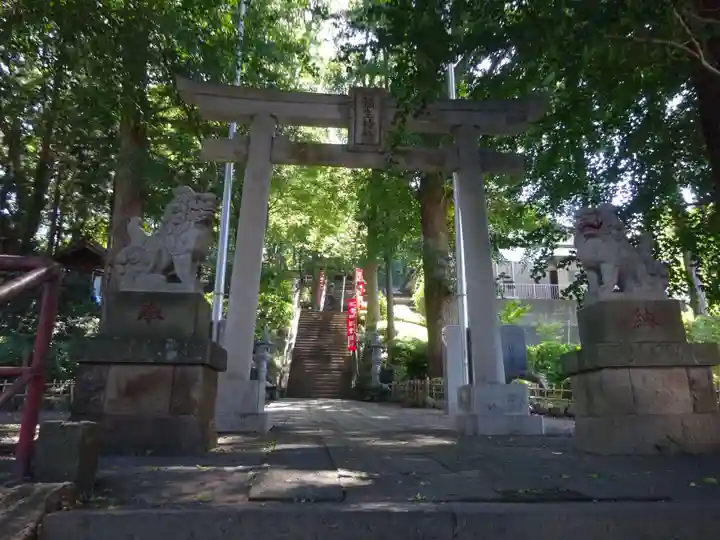 弥生神社の鳥居