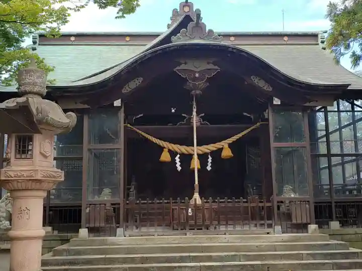 向本折白山神社の本殿・本堂