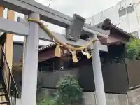 山蒼稲荷神社の{uncategorized: "未分類", other: "その他", undefined: "問題あり", building: "その他建物", grave: "お墓", sacred_gate: "鳥居", guardian: "狛犬", statue: "像", buddha: "仏像", history: "歴史", nature: "自然", garden: "庭園", animal: "動物", pagoda: "塔", temizu: "手水舎", mountain_gate: "山門・神門", sanctuary: "本殿・本堂", subordinate: "末社・摂社", art: "芸術", scenery: "景色", jizo: "地蔵", ema: "絵馬", goshuin: "御朱印", omikuji: "おみくじ", items: "授与品その他", amulet: "お守り", goshuincho: "御朱印帳", eats: "食事", festival: "お祭り", votive_dance: "神楽", shichigosan: "七五三参", wedding: "結婚式", experience: "体験その他", initially: "初詣", around: "周辺", anti_infection: "感染症対策"}