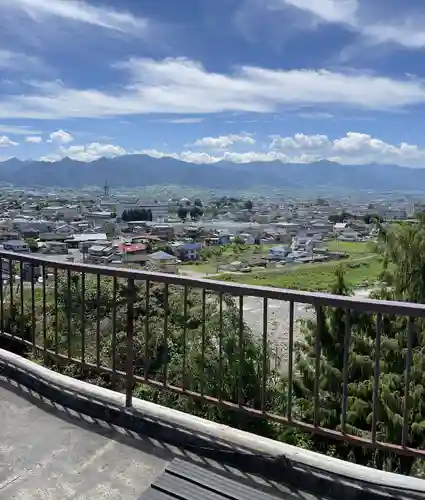 差出磯大嶽山神社 仕事と健康と厄よけの神さま(山梨県)