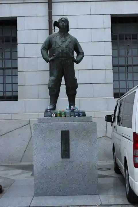 靖國神社の像