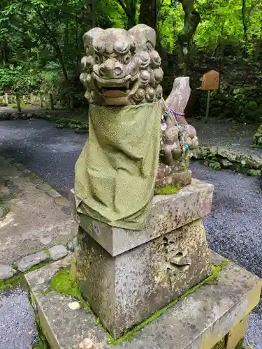 貴船神社の狛犬