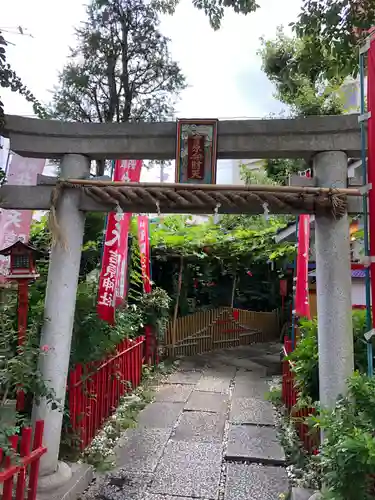 吉原弁財天本宮（吉原神社奥宮）の鳥居