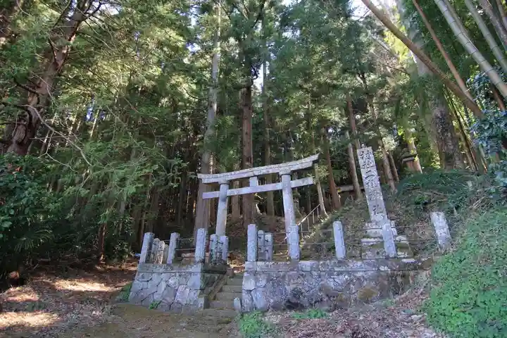 二柱神社の鳥居
