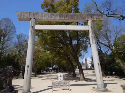 挙母神社の鳥居