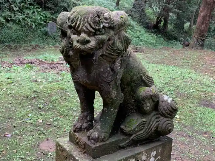 熊野神社の狛犬