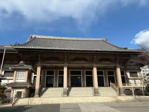 東本願寺の{uncategorized: "未分類", other: "その他", undefined: "問題あり", building: "その他建物", grave: "お墓", sacred_gate: "鳥居", guardian: "狛犬", statue: "像", buddha: "仏像", history: "歴史", nature: "自然", garden: "庭園", animal: "動物", pagoda: "塔", temizu: "手水舎", mountain_gate: "山門・神門", sanctuary: "本殿・本堂", subordinate: "末社・摂社", art: "芸術", scenery: "景色", jizo: "地蔵", ema: "絵馬", goshuin: "御朱印", omikuji: "おみくじ", items: "授与品その他", amulet: "お守り", goshuincho: "御朱印帳", eats: "食事", festival: "お祭り", votive_dance: "神楽", shichigosan: "七五三参", wedding: "結婚式", experience: "体験その他", initially: "初詣", around: "周辺", anti_infection: "感染症対策"}
