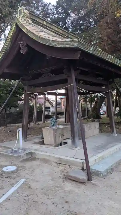 大毛神社(大毛五百入塚)の手水舎