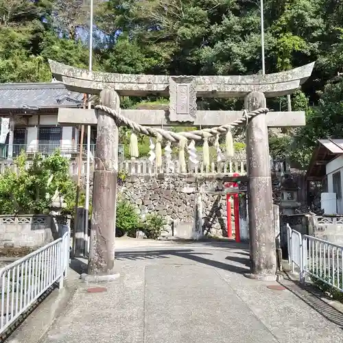 加津佐温泉神社の鳥居